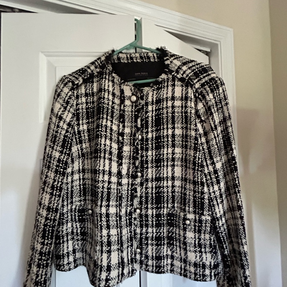 Zara basics perfect elegant work jacket.